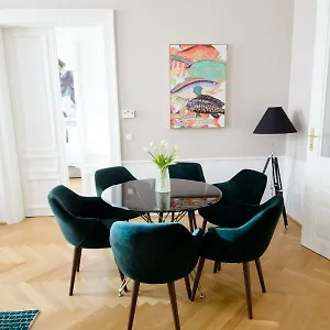 Urania - Mai's Appartement Vienne